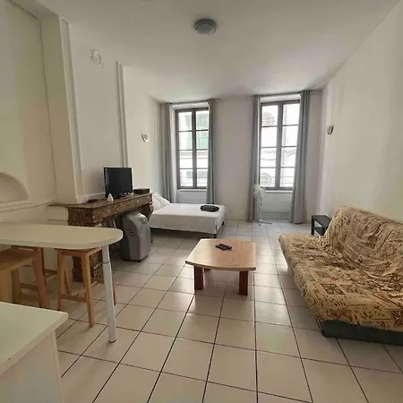 Le Monnai Apartment *